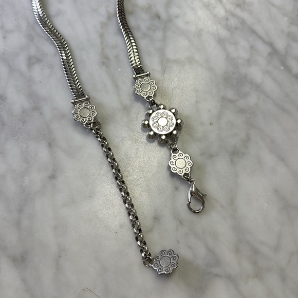 BRIGHTON Silver Toned Rhinestone Embellished Chain Belt Size M - Picture 5 of 8